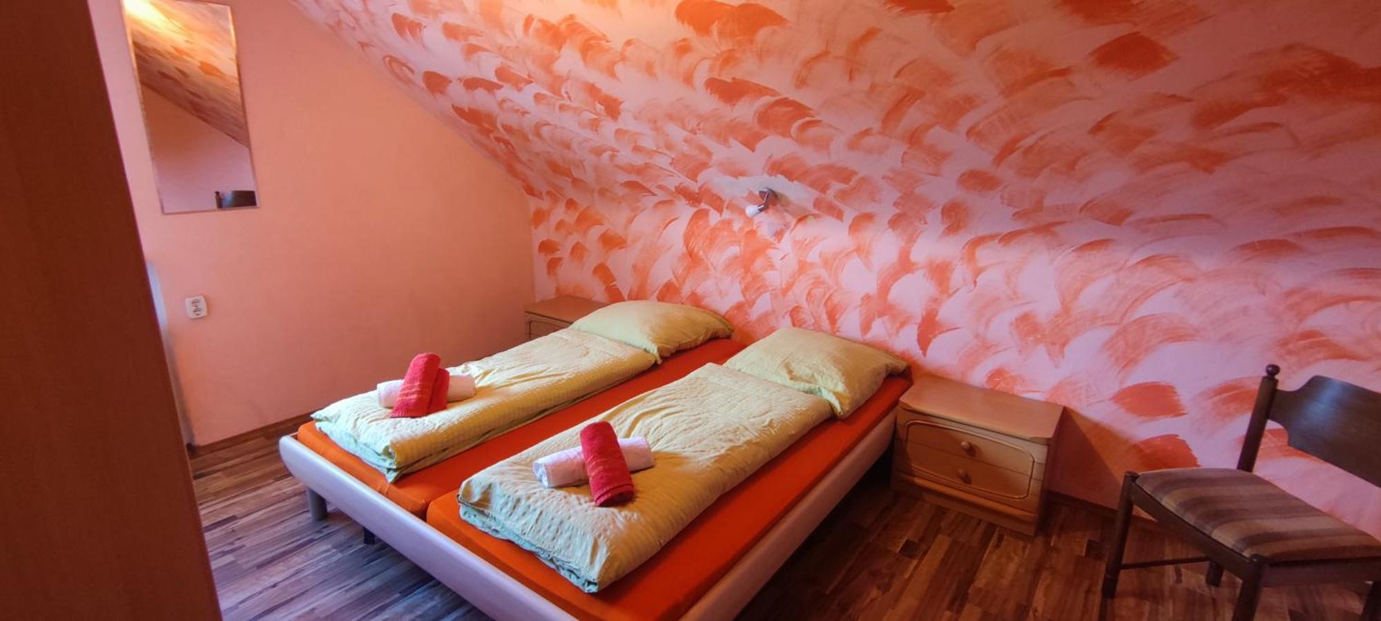 Alb Rooms, Zimmer Auf Der Schwaebischen Alb Oberlenningen エクステリア 写真